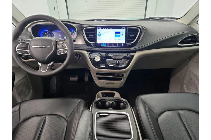 $27998 : Chrysler Pacifica 2023 Touri image 9