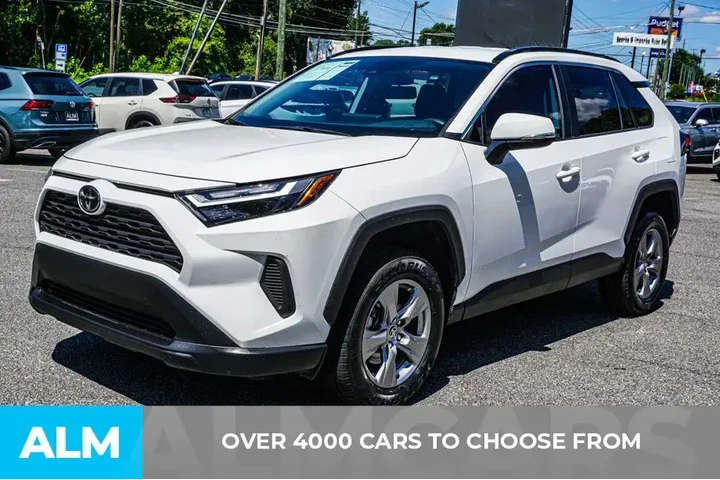 $26920 : Toyota RAV4 2024 XLE 4dr SUV image 3