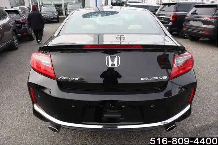 $18447 : Honda Accord 2017 Touring 2d image 3