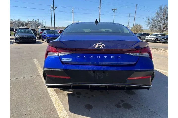 $21998 : Hyundai ELANTRA 2024 SEL 4dr image 3