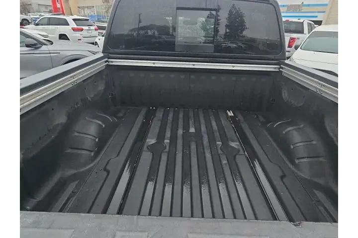 $20000 : Nissan Titan 2017 4x4 PRO-4X image 10