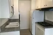 $2000 : Los Angeles  Apartment thumbnail