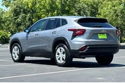 $19850 : Chevrolet Trax 2025 LS 4dr C thumbnail