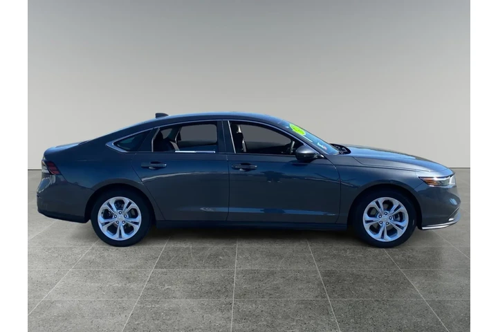 $31034 : Honda Accord 2025 LX 4dr Sed image 6