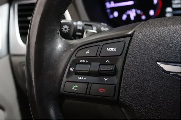 $24971 : Genesis G80 2018 3.8 4dr Sed image 10