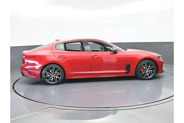 $26225 : Kia Stinger 2023 GT-Line 4dr image 7