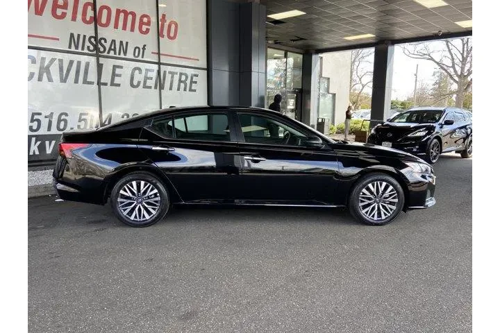 $16487 : Nissan Altima 2025 2.5 SV 4d image 4