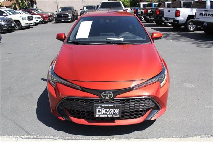 $18995 : 2019 Corolla Hatchback image 2