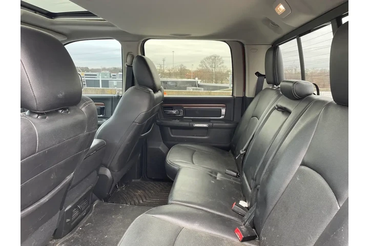 $36000 : Ram 3500 2016 4x4 Laramie 4d image 5