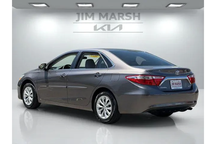 $17988 : Toyota Camry 2017 LE 4dr Sed image 4
