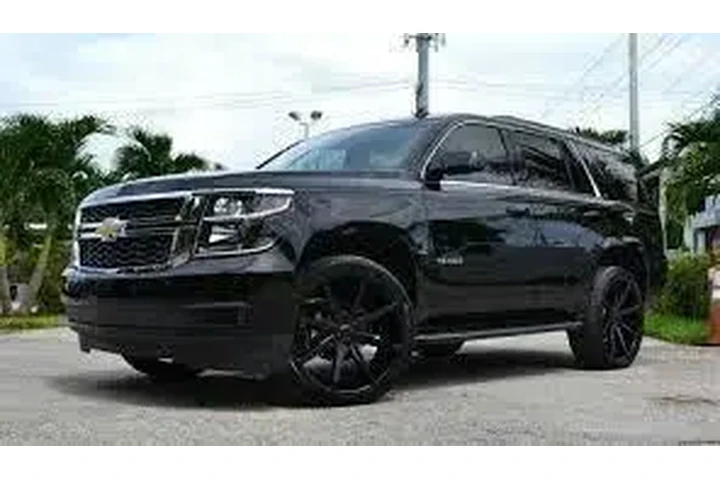 $23922 : Chevrolet Tahoe 2015 4x4 LT image 1