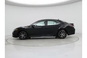 $25998 : Toyota Camry 2024 SE 4dr Sed thumbnail