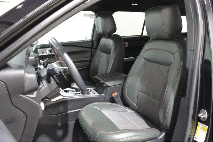 $32998 : Ford Explorer 2022 AWD Timbe image 5