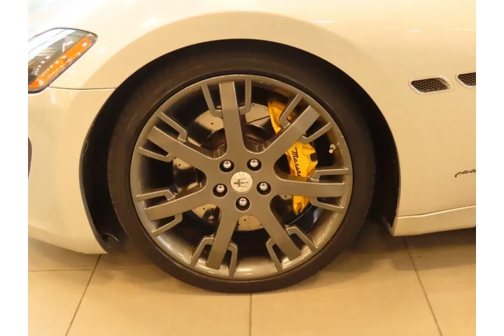 $17999 : Maserati GranTurismo 2014 Sp image 7
