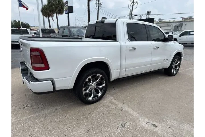 $33791 : Ram 1500 2021 4x4 Limited 4d image 2