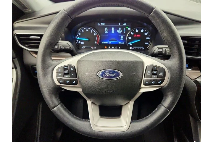 $33998 : Ford Explorer 2023 AWD Limit image 10