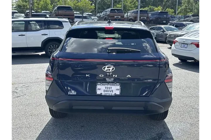 $24275 : Hyundai KONA 2025 SEL 4dr Cr image 6