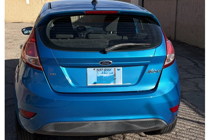 $6900 : En venta Ford fiesta, 2015 image 5