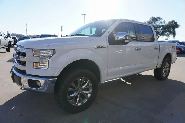 $16888 : Ford F-150 2015 4x4 Lariat 4 image 3