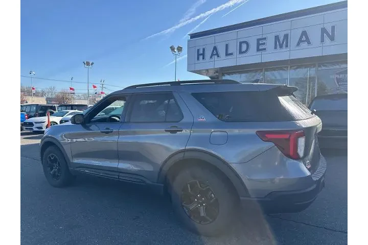 $35995 : Ford Explorer 2023 AWD Timbe image 7