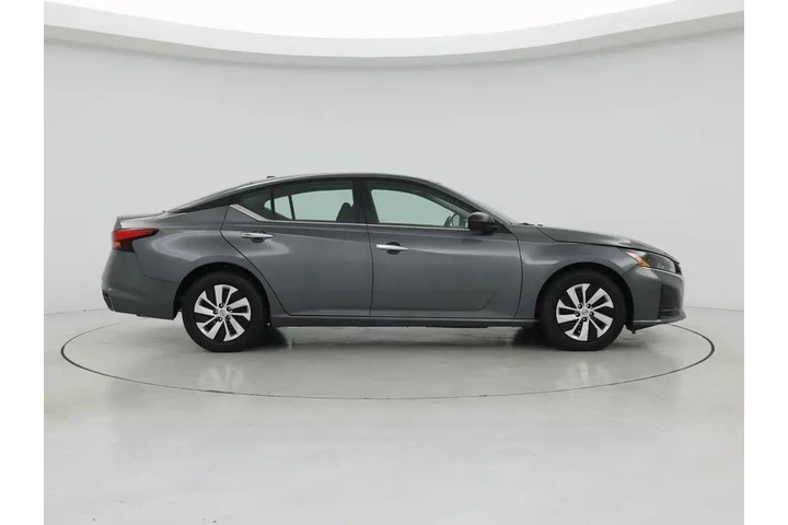 $23998 : Nissan Altima 2025 2.5 S 4dr image 7