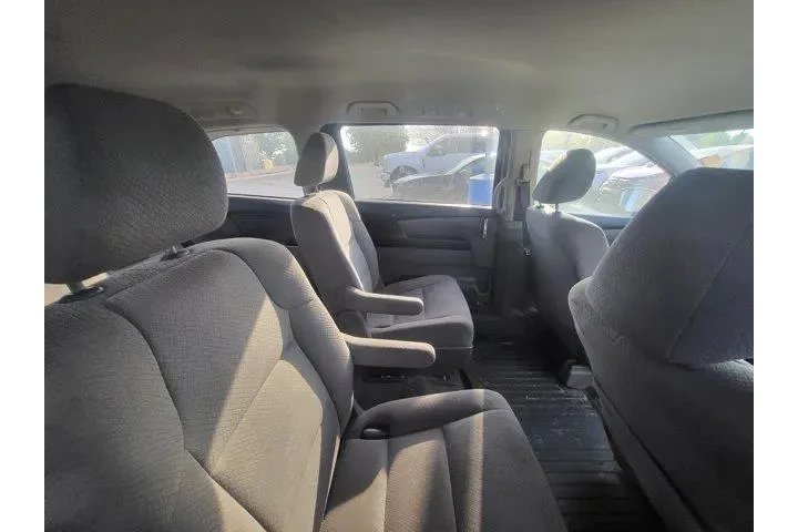 $12967 : Honda Odyssey 2017 LX 4dr Mi image 9