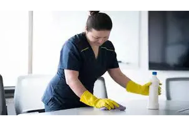 HOUSEKEEPING/LIMPIEZA image 1