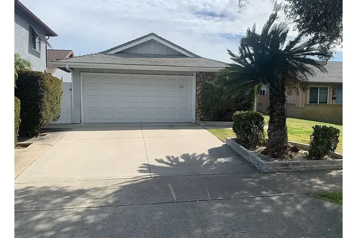 $2200 : Casa De Renta En Cerritos image 1