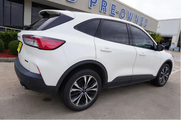 $26225 : Ford Escape 2022 AWD SEL 4dr image 6