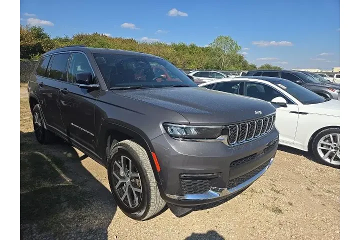 $32611 : Jeep Grand Cherokee L 2024 4 image 5