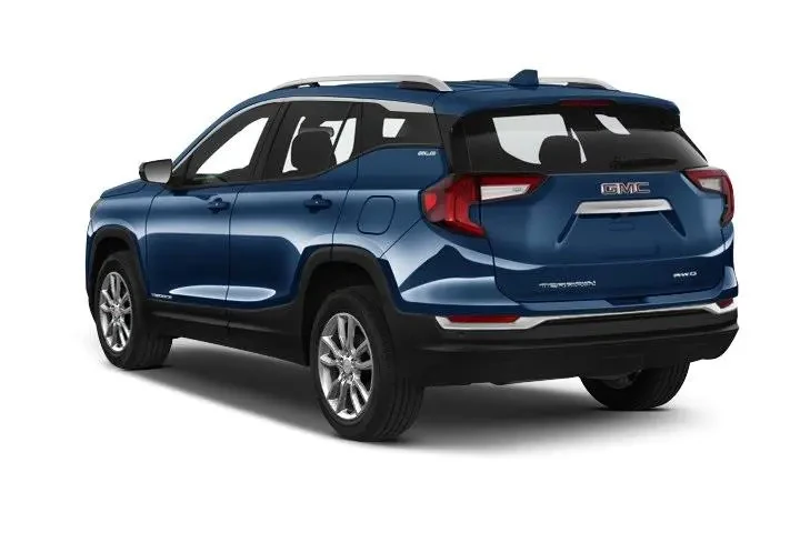 $24498 : GMC Terrain 2022 SLT 4dr SUV image 2