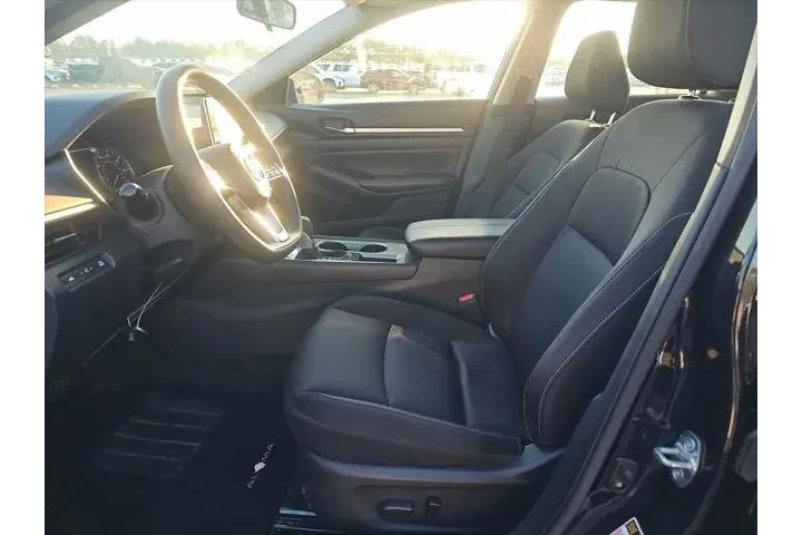 $20266 : Nissan Altima 2022 2.5 SV 4d image 7