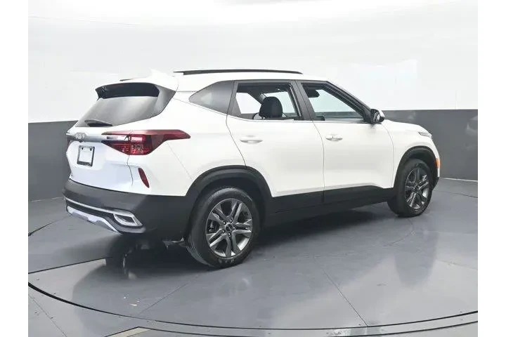 $19990 : Kia Seltos 2023 S 4dr SUV image 6