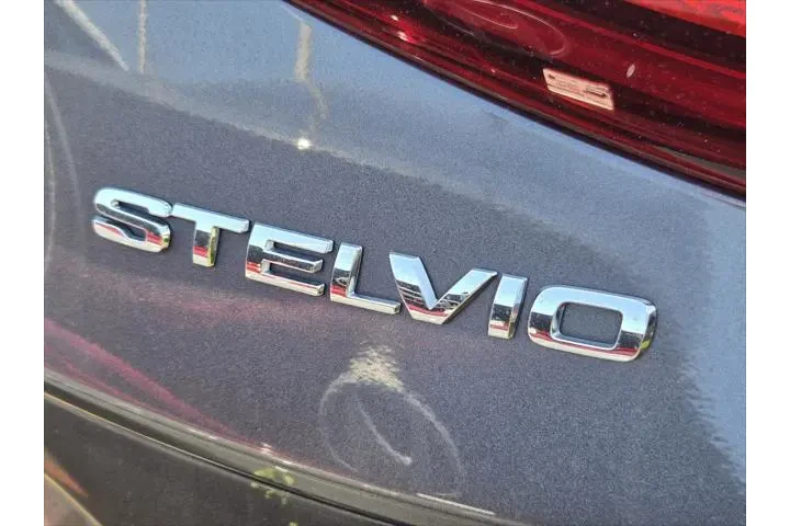 $28487 : Alfa Romeo Stelvio 2023 AWD image 8