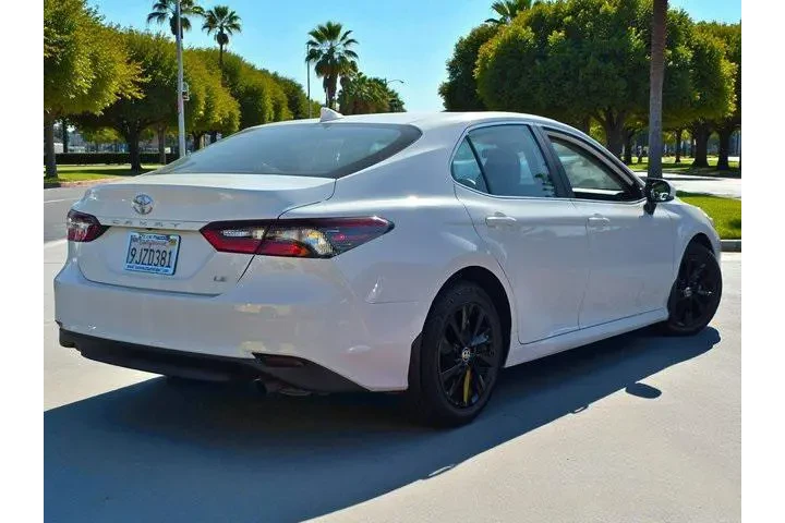 $23500 : Toyota Camry 2024 LE 4dr Sed image 5