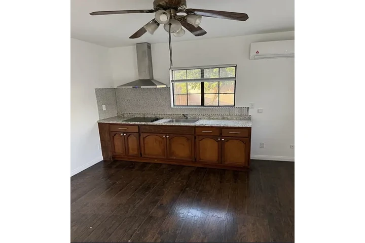 $1000 : Apartamento de un dormitorio image 4