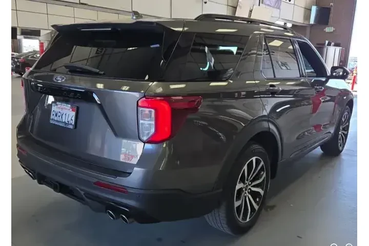 $31880 : Ford Explorer 2020 AWD ST 4d image 5