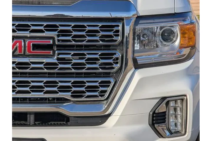 $29634 : GMC Canyon 2022 4x4 Denali 4 image 8