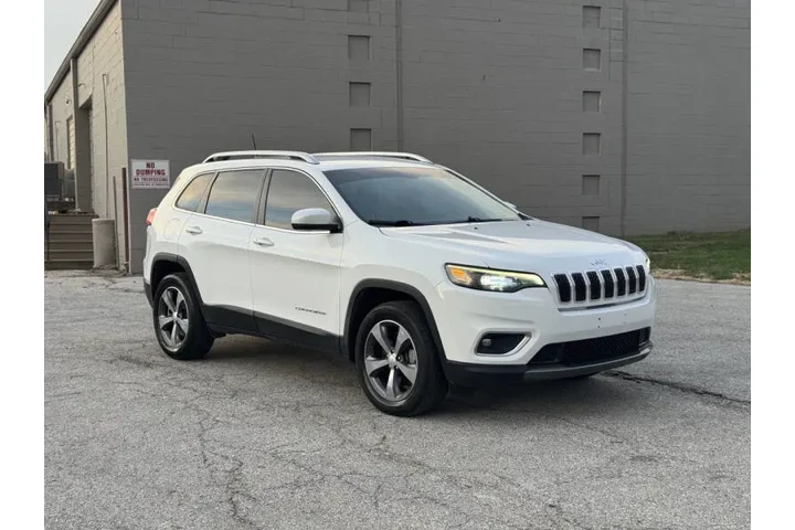 $17950 : 2020 Cherokee Limited image 6