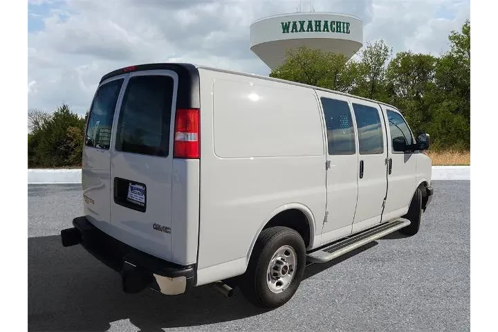 $30925 : GMC Savana 2024 2500 3dr Car image 5