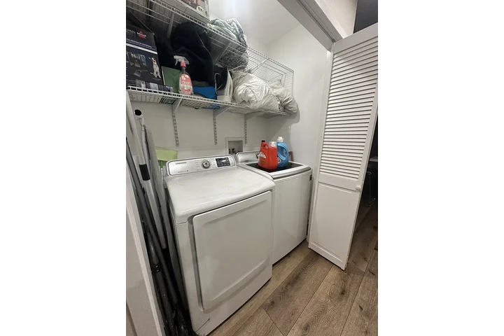 $1500 : East Los Angeles 2 & 2 Bath image 4