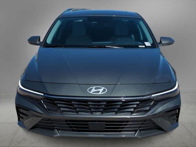 $29660 : New 2024 Hyundai ELANTRA HYBR image 8