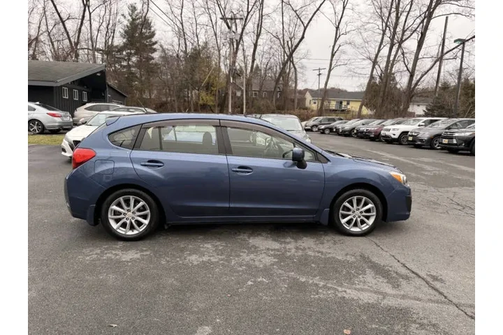 $9500 : 2013 Impreza 2.0i Premium image 8