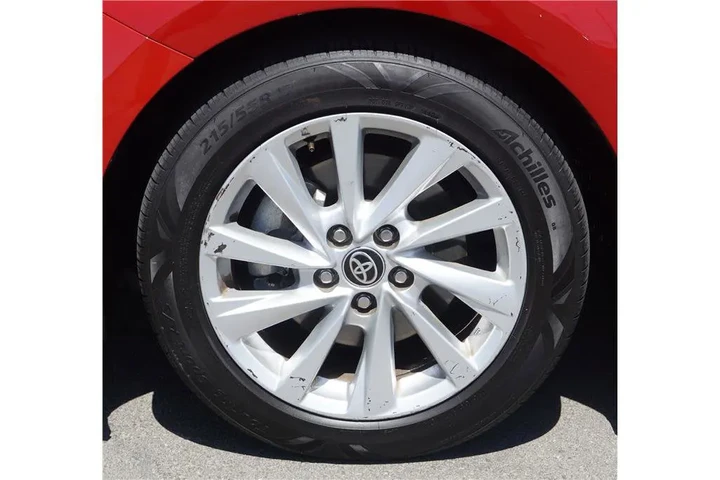 $23984 : 2023 Camry LE image 10