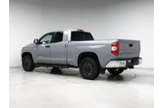 $36998 : Toyota Tundra 2018 4x4 SR5 4 thumbnail
