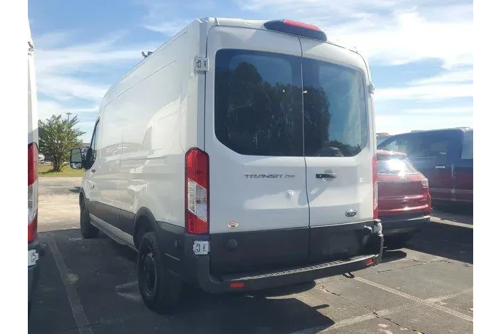 $17995 : Ford Transit 2020 250 3dr SW image 4