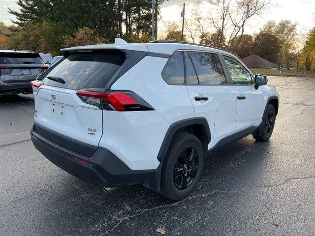 $22327 : Pre-Owned 2020 RAV4 XLE image 2