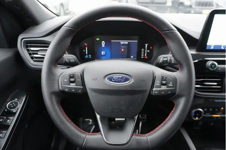 $19988 : Ford Escape Hybrid 2024 ST-L image 10