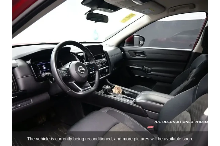 $26154 : Nissan Pathfinder 2024 SV 4d image 5