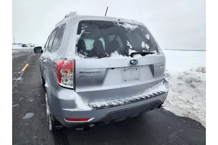 $7702 : Subaru Forester 2013 AWD 2.5 image 3